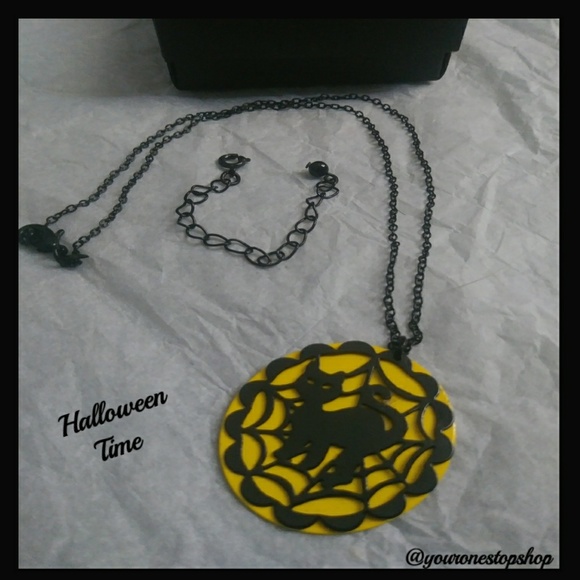 🆕Wicked Black Cat Necklace - Picture 2 of 2